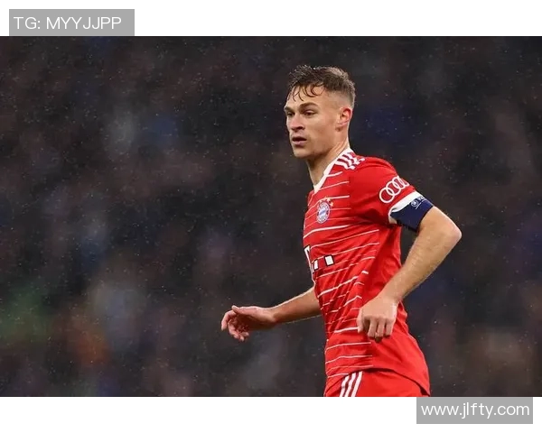 基米希关键时刻解围助力拜仁逆转胜利展现领袖风范 基米希关键时刻解围助力拜仁逆转胜利展现领袖风范