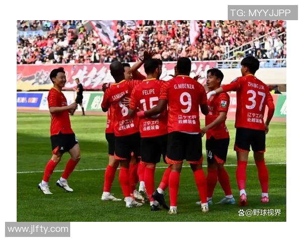 斯坦丘精彩进球助力大连英博取得重要胜利