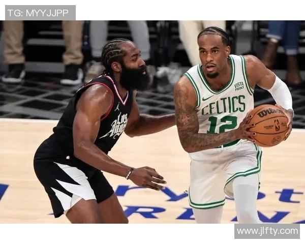 哈登正式签约湖人队，铁三角组合将再次征服NBA