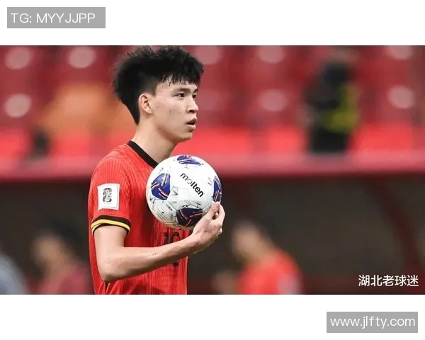 王钰栋创造历史成为世预赛最年轻进球者引发足球界热议