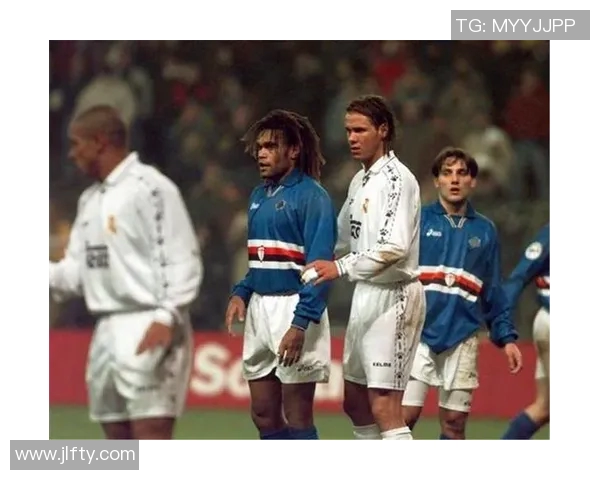 皇马宣布签约新生力量，瓦兹克斯：期待展现自己的实力